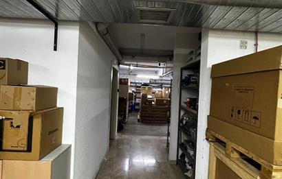 ATAŞEHİR/KAYIŞDAĞINDA TOPLU ULAŞIMA YAKIN, FIRSAT 7 KATLI PLAZA
