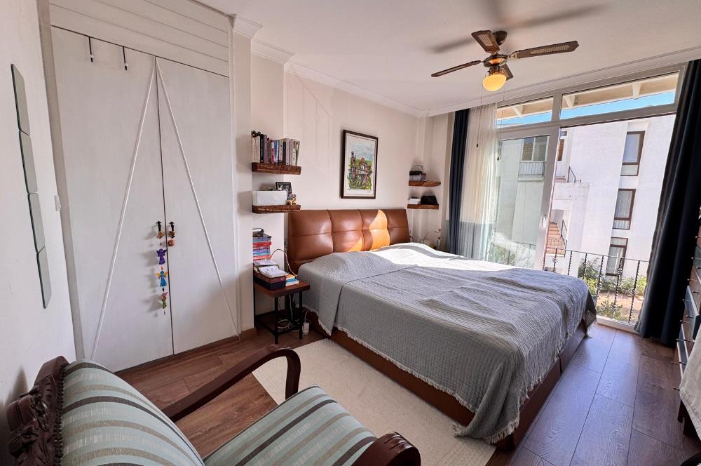 Panoramik Deniz Ve Doğa Manzaralı Havuzlu Sitede 3+1 Satılık Daire