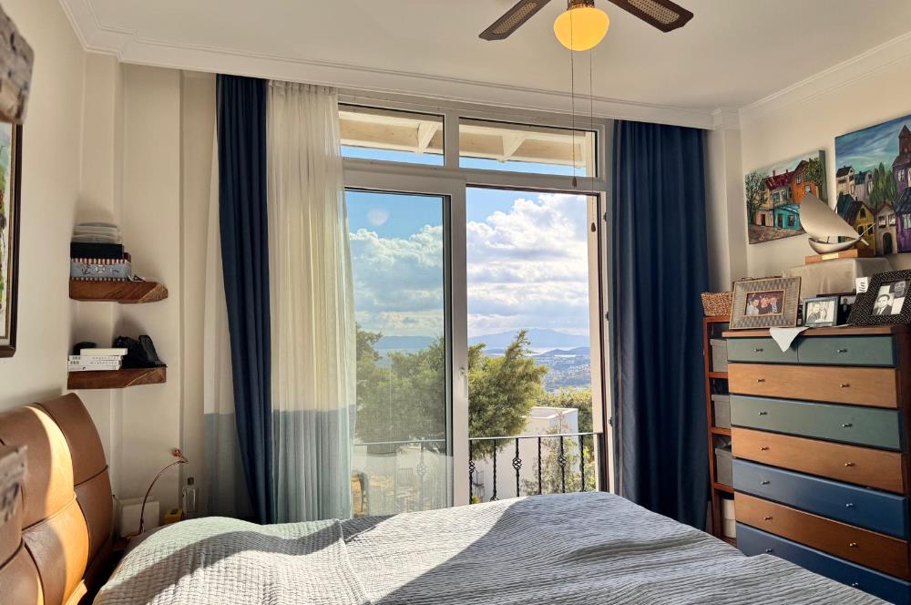 Panoramik Deniz Ve Doğa Manzaralı Havuzlu Sitede 3+1 Satılık Daire