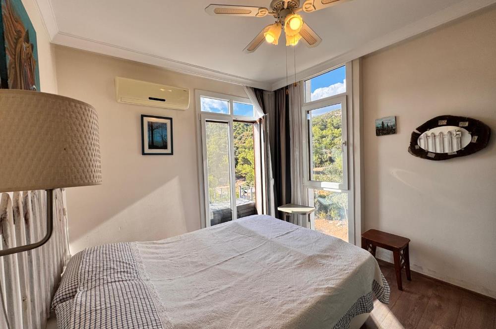 Panoramik Deniz Ve Doğa Manzaralı Havuzlu Sitede 3+1 Satılık Daire