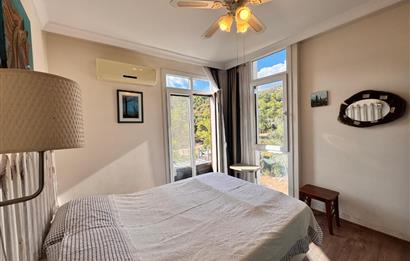Panoramik Deniz Ve Doğa Manzaralı Havuzlu Sitede 3+1 Satılık Daire