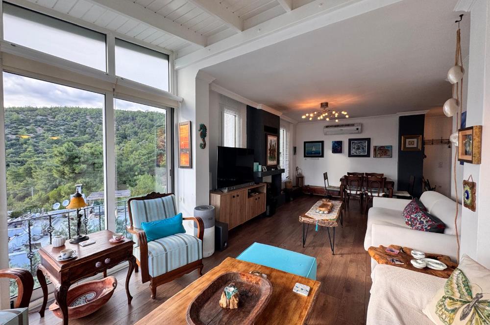 Panoramik Deniz Ve Doğa Manzaralı Havuzlu Sitede 3+1 Satılık Daire
