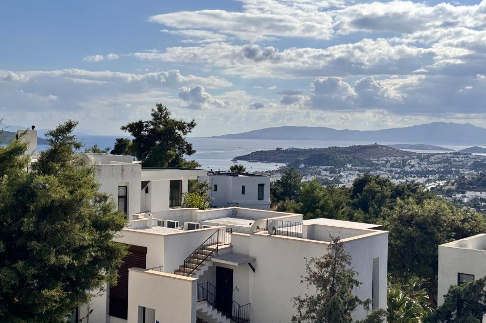 Panoramik Deniz Ve Doğa Manzaralı Havuzlu Sitede 3+1 Satılık Daire