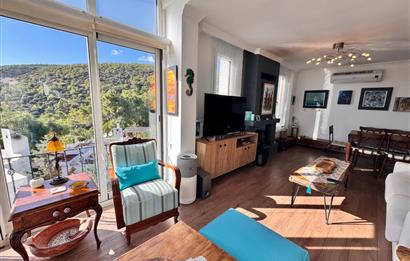 Panoramik Deniz Ve Doğa Manzaralı Havuzlu Sitede 3+1 Satılık Daire