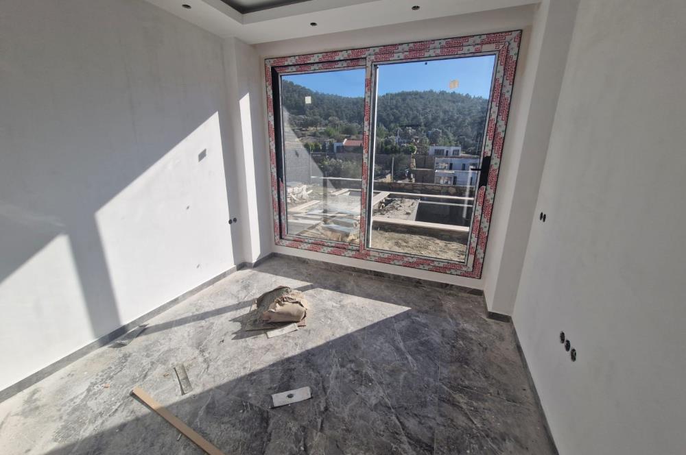 Bodrum Yalıçiftlik' te Satılık Havuzlu Müstakil Villa