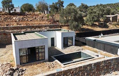 Bodrum Yalıçiftlik' te Satılık Havuzlu Müstakil Villa