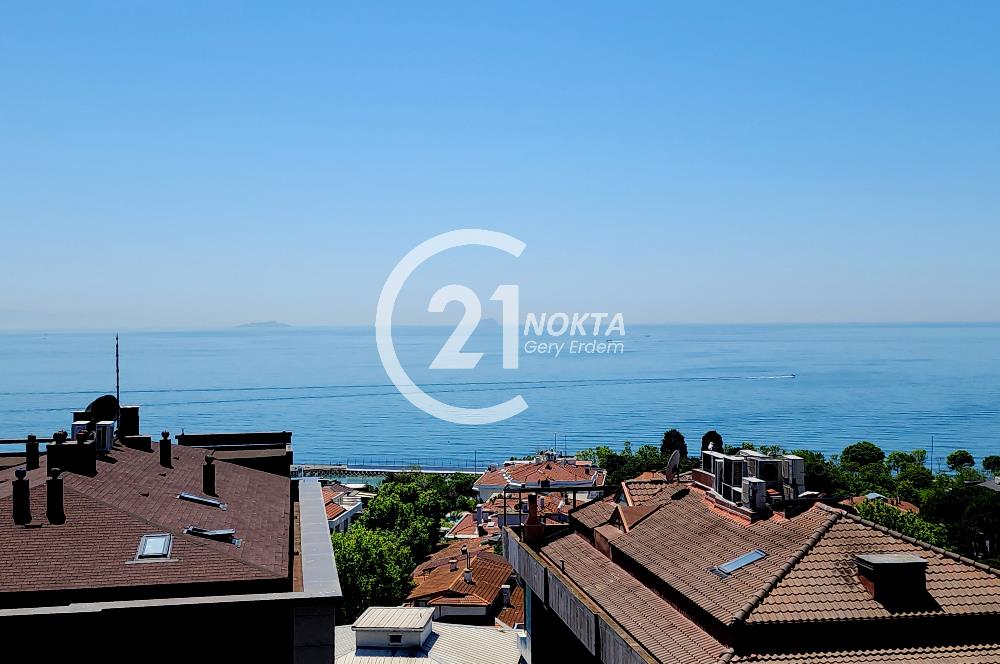 CADDEBOSTAN SAHİLDE DENİZ MANZARALI TERASLI 230 m2 DUBLEX