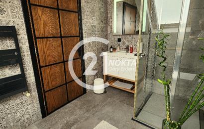 CADDEBOSTAN SAHİLDE DENİZ MANZARALI TERASLI 230 m2 DUBLEX