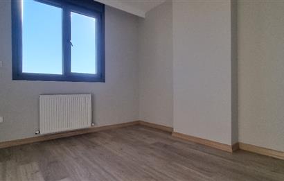 Maltepe Küçükyalıda 3+1 Çatı Dubleksi Adalar Manzaralı!