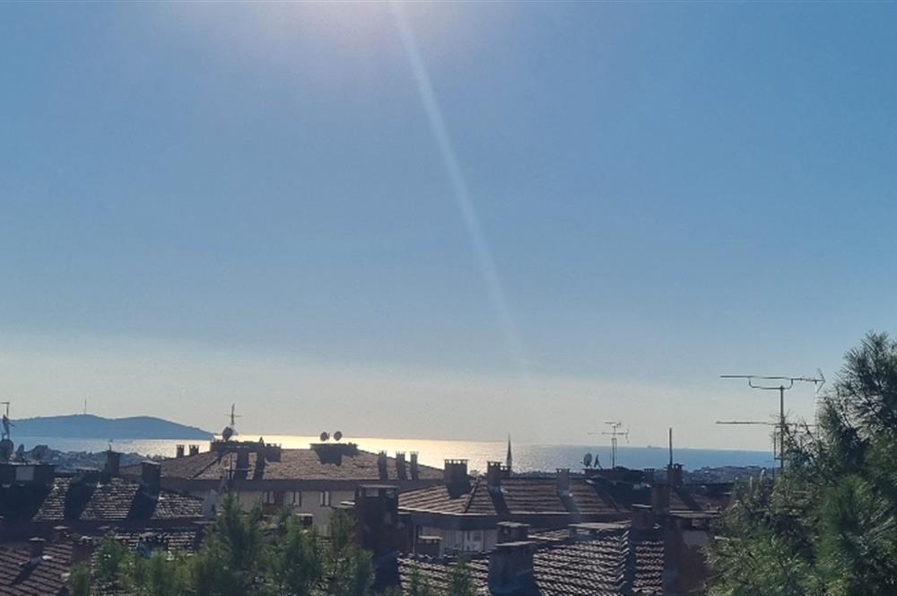 Maltepe Küçükyalıda 3+1 Çatı Dubleksi Adalar Manzaralı!