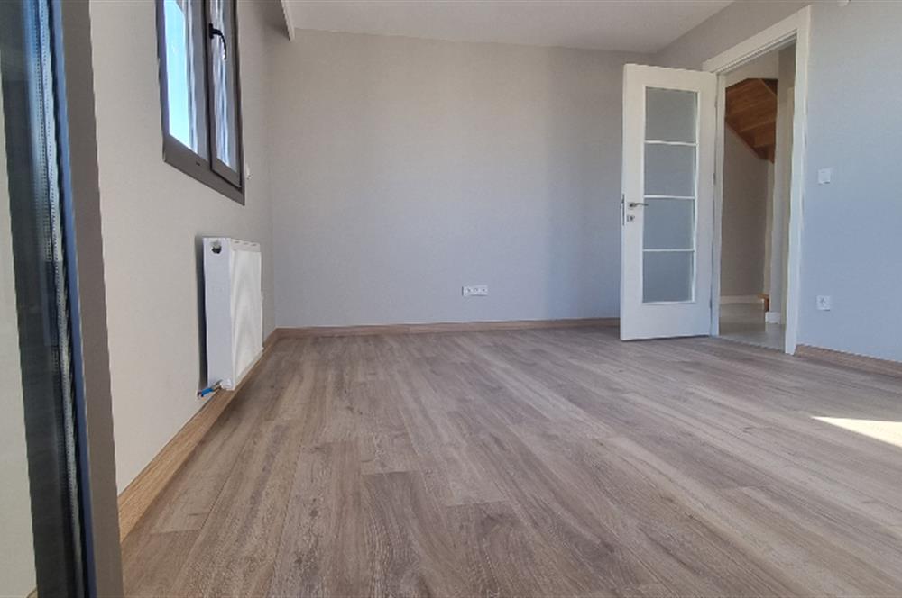Maltepe Küçükyalıda 3+1 Çatı Dubleksi Adalar Manzaralı!