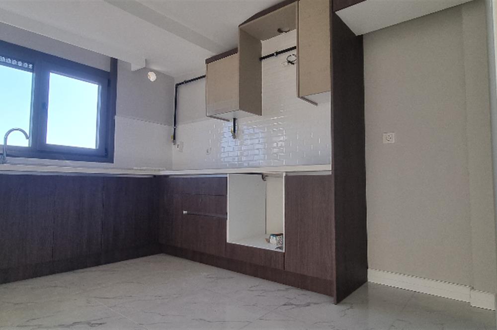 Maltepe Küçükyalıda 3+1 Çatı Dubleksi Adalar Manzaralı!