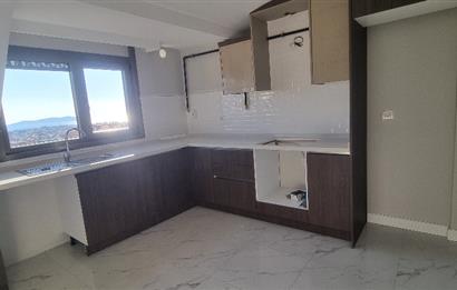 Maltepe Küçükyalıda 3+1 Çatı Dubleksi Adalar Manzaralı!
