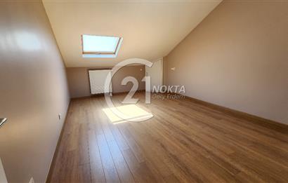 SUADİYE MİNİBÜS CADDESİNDE METROYA YAKIN TERASLI 7+2 380 m2 DBLX