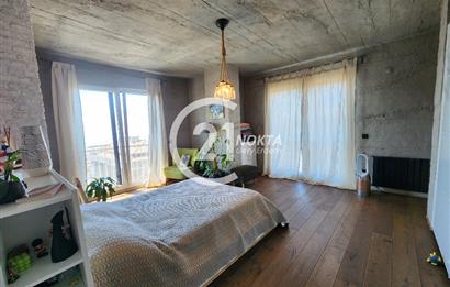 CADDEBOSTAN SAHİLDE DENİZ MANZARALI TERASLI 230 m2 DUBLEX