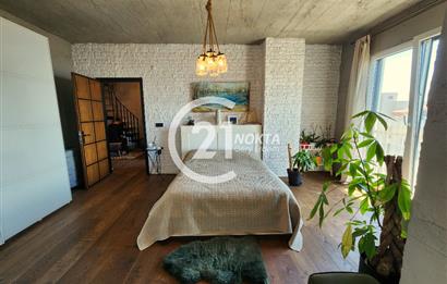 CADDEBOSTAN SAHİLDE DENİZ MANZARALI TERASLI 230 m2 DUBLEX