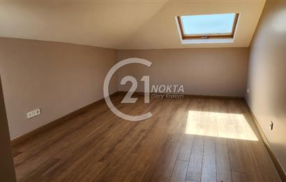 SUADİYE MİNİBÜS CADDESİNDE METROYA YAKIN TERASLI 7+2 380 m2 DBLX