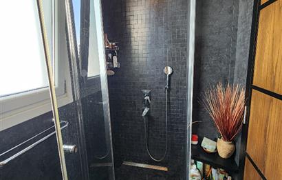 CADDEBOSTAN SAHİLDE DENİZ MANZARALI TERASLI 230 m2 DUBLEX