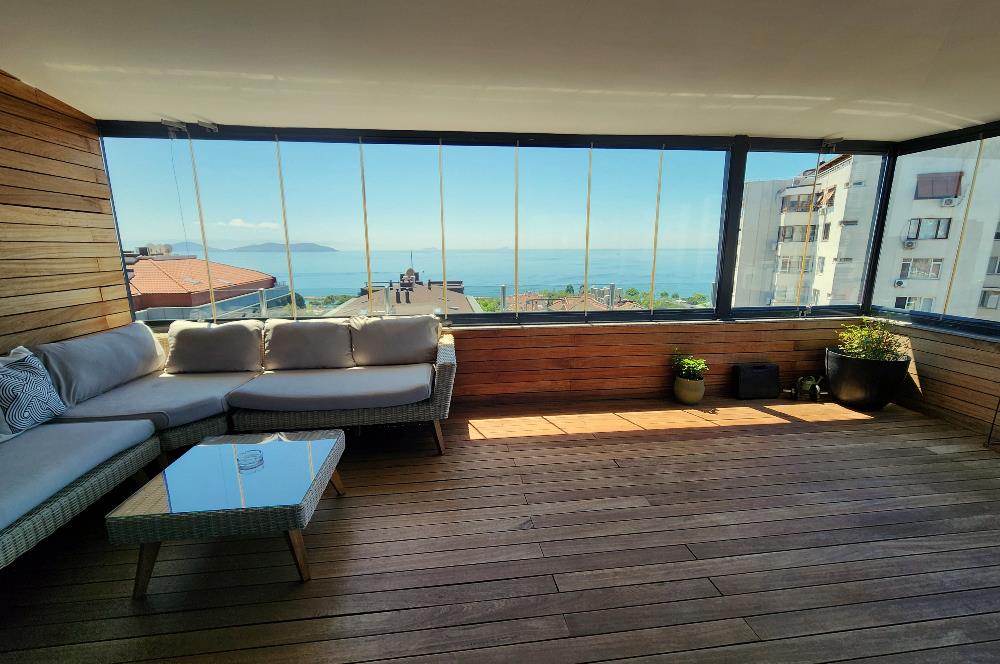 CADDEBOSTAN SAHİLDE DENİZ MANZARALI TERASLI 230 m2 DUBLEX