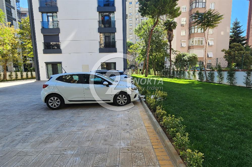 ERENKÖYDE MARMARAY VE BAĞDAT CAD. YAKIN 3+1 135 m2