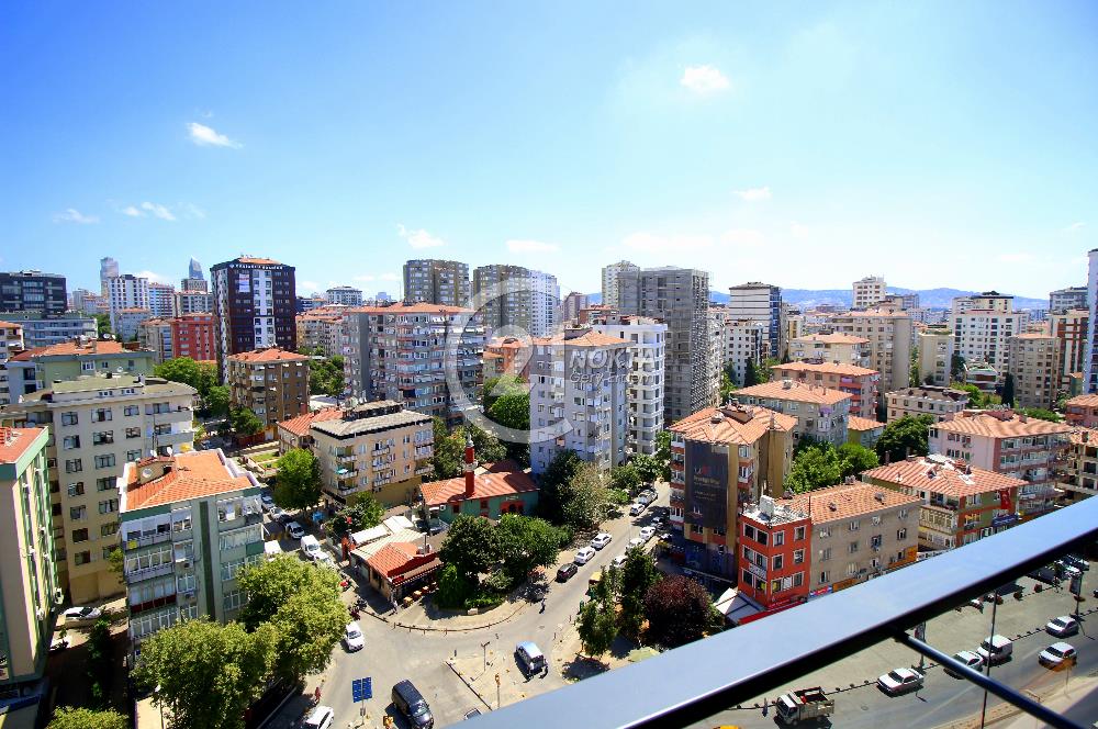 SUADİYE MİNİBÜS CADDESİNDE METROYA YAKIN TERASLI 7+2 380 m2 DBLX