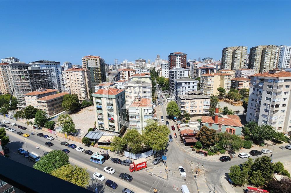 SUADİYE MİNİBÜS CADDESİNDE METROYA YAKIN TERASLI 7+2 380 m2 DBLX