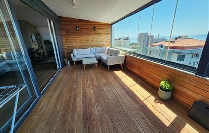 CADDEBOSTAN SAHİLDE DENİZ MANZARALI TERASLI 230 m2 DUBLEX