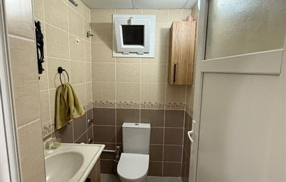 Bornova İnönü’de yenilenmiş 135 m2 3+1 ferah daire
