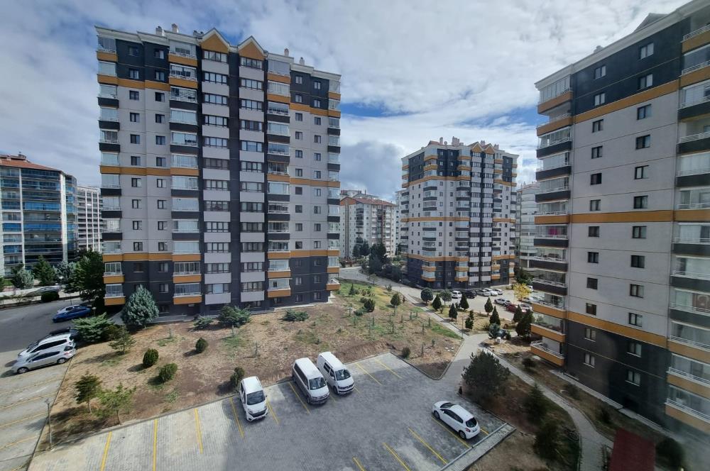 AHİ MESUT MAH. SİTE İÇİNDE ARA KAT SATILIK 3+1 DAİRE