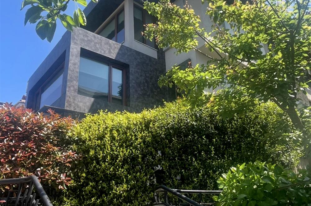 BEYKOZ GÖKSU EVLERİ 5+2 ÖZEL YAPIM BOĞAZ MANZARALI SATILIK VİLLA