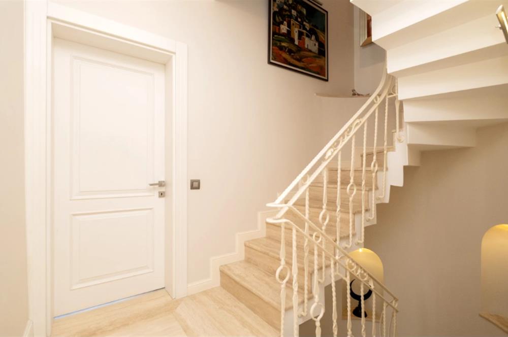 BEYKOZ GÖKSU EVLERİ 5+2 ÖZEL YAPIM BOĞAZ MANZARALI SATILIK VİLLA