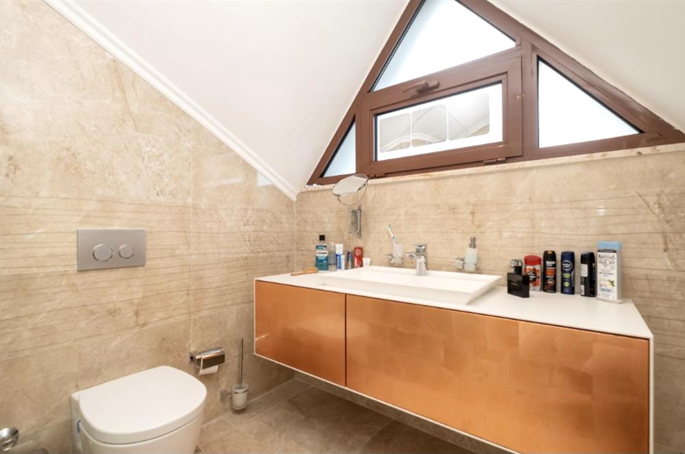 BEYKOZ GÖKSU EVLERİ 5+2 ÖZEL YAPIM BOĞAZ MANZARALI SATILIK VİLLA