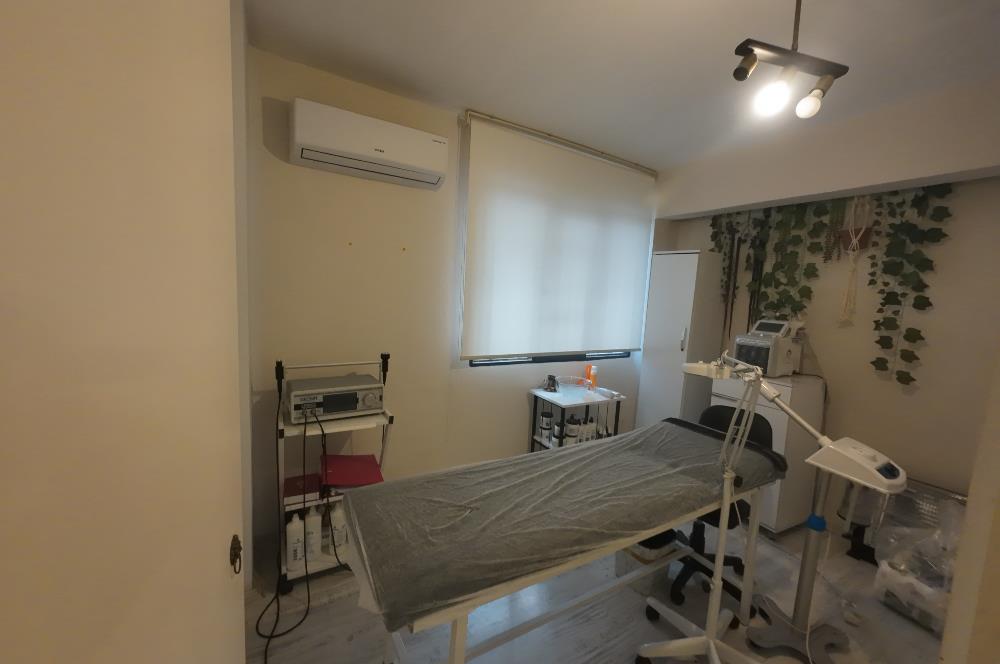 BOSTANLI 'NIN KALBİNDE BATAR KATLI 140m2 SATILIK DÜKKAN