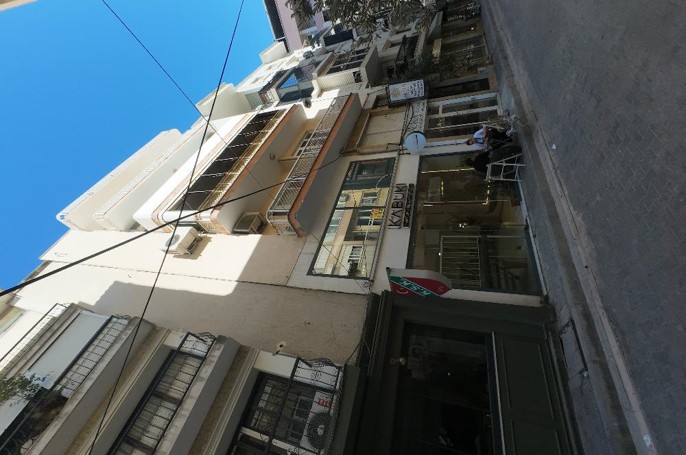 BOSTANLI 'NIN KALBİNDE BATAR KATLI 140m2 SATILIK DÜKKAN