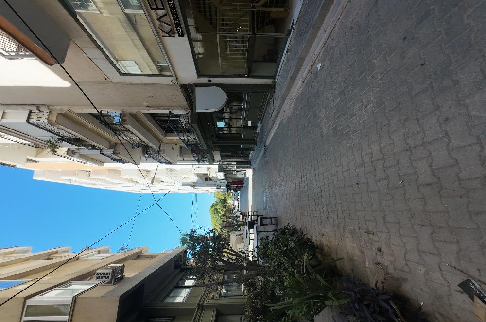 BOSTANLI 'NIN KALBİNDE BATAR KATLI 140m2 SATILIK DÜKKAN