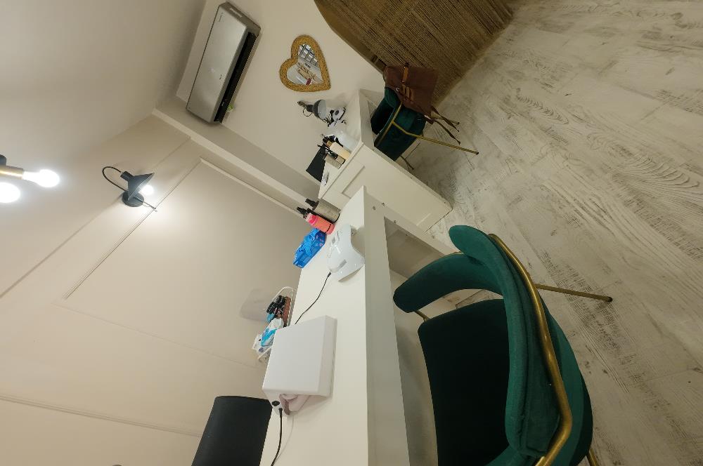BOSTANLI 'NIN KALBİNDE BATAR KATLI 140m2 SATILIK DÜKKAN