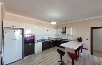 KAŞÜSTÜ ANA CADDE ÜZERİNDE 3+1 SATILIK DAiRE