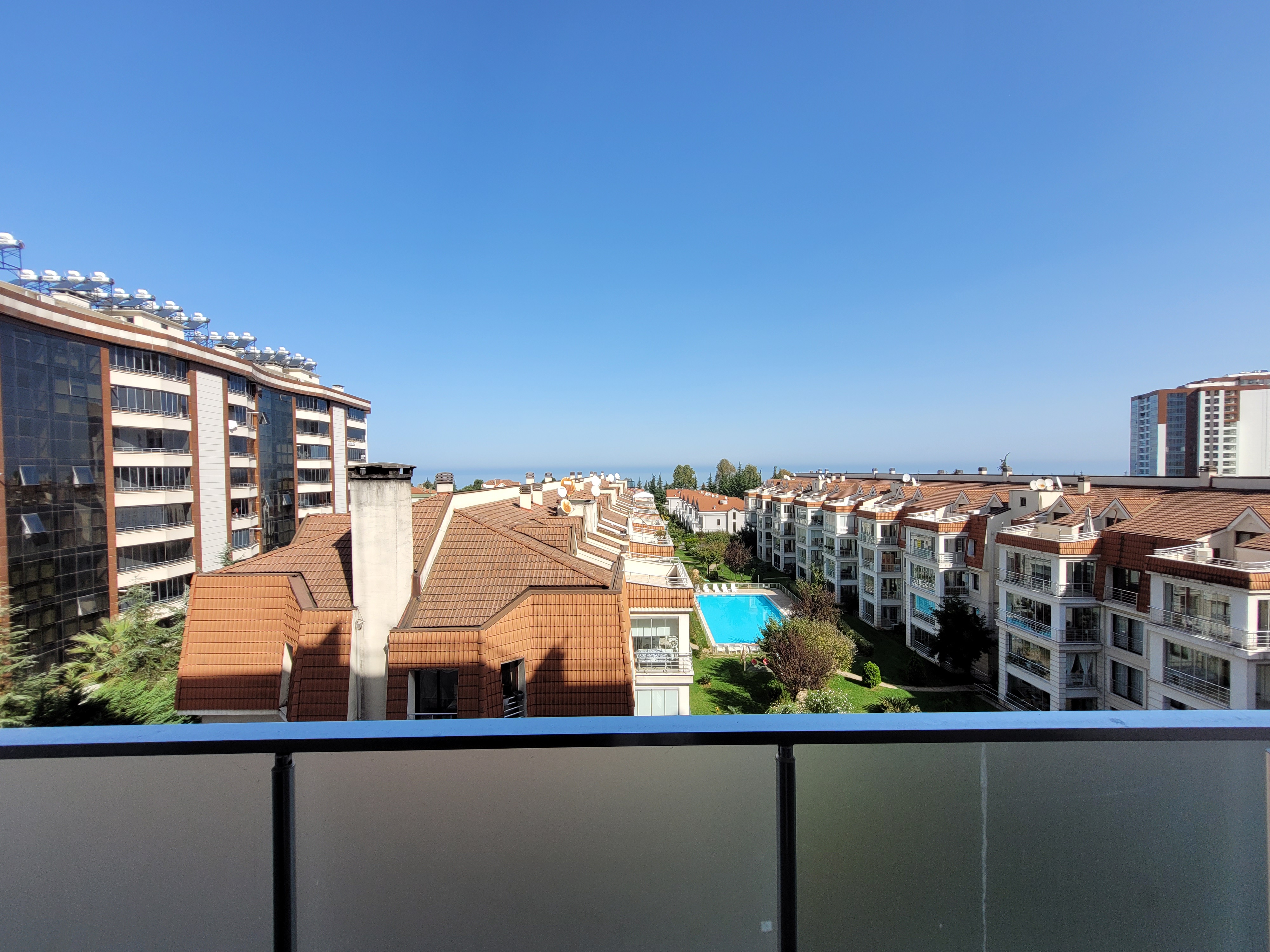 KAŞÜSTÜ ANA CADDE ÜZERİNDE 3+1 SATILIK DAiRE