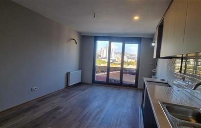 Maltepe Küçükyalıda 2+1 Ara Kat Satılık Sıfır Daire