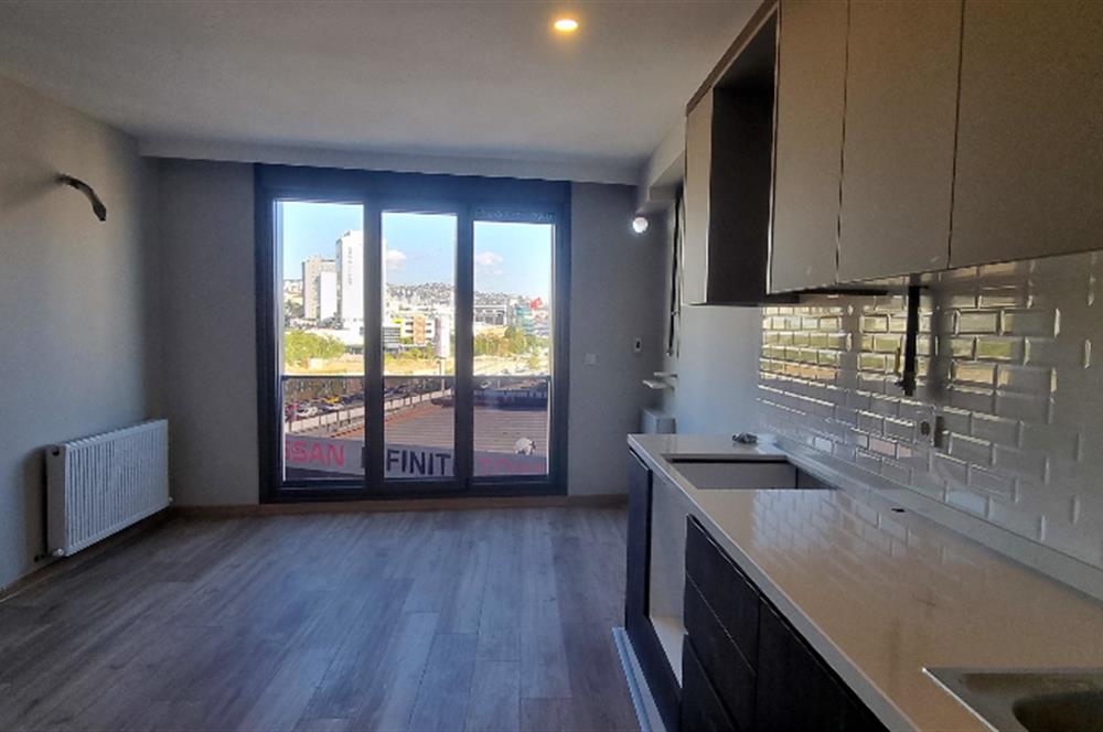 Maltepe Küçükyalıda 2+1 Ara Kat Satılık Sıfır Daire