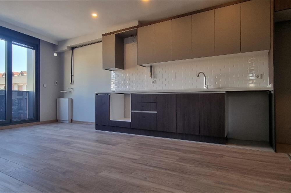Maltepe Küçükyalıda 2+1 Ara Kat Satılık Sıfır Daire