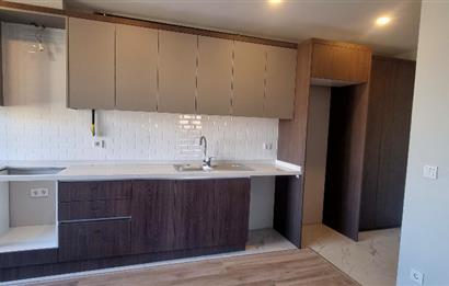 Maltepe Küçükyalıda 2+1 Ara Kat Satılık Sıfır Daire