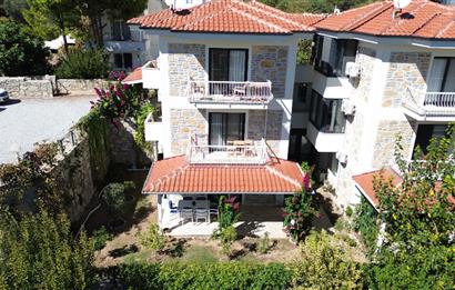 Datça Burgaz Yolu | Satılık 3+1 Geniş Bahçeli Daire