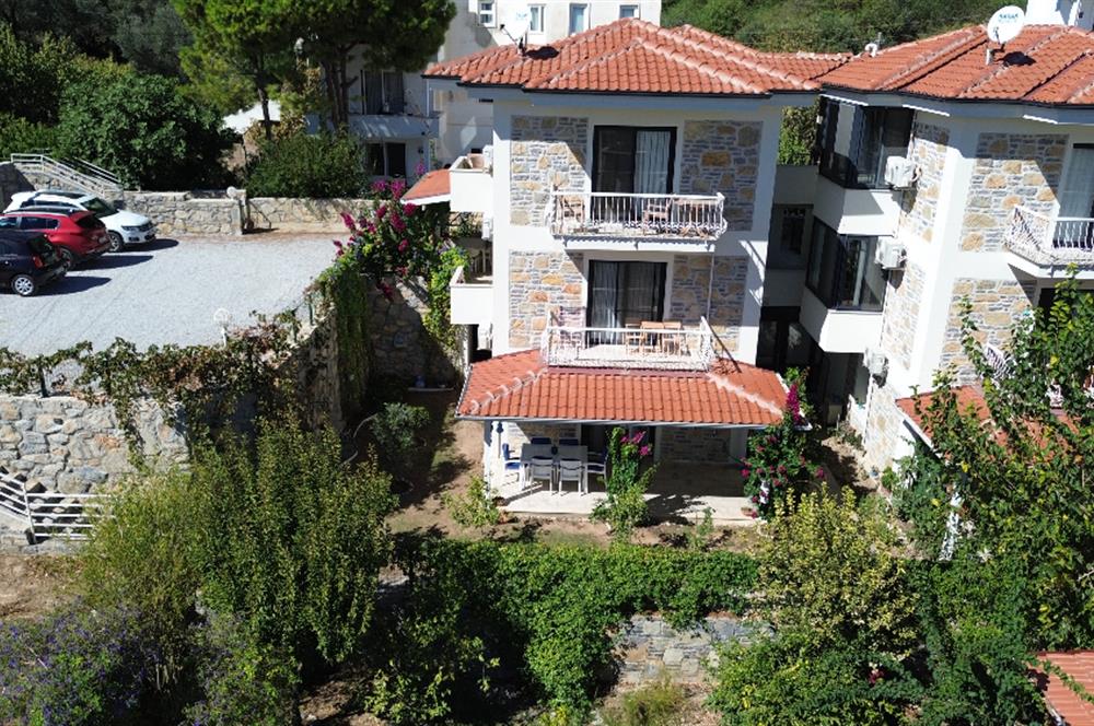 Datça Burgaz Yolu | Satılık 3+1 Geniş Bahçeli Daire