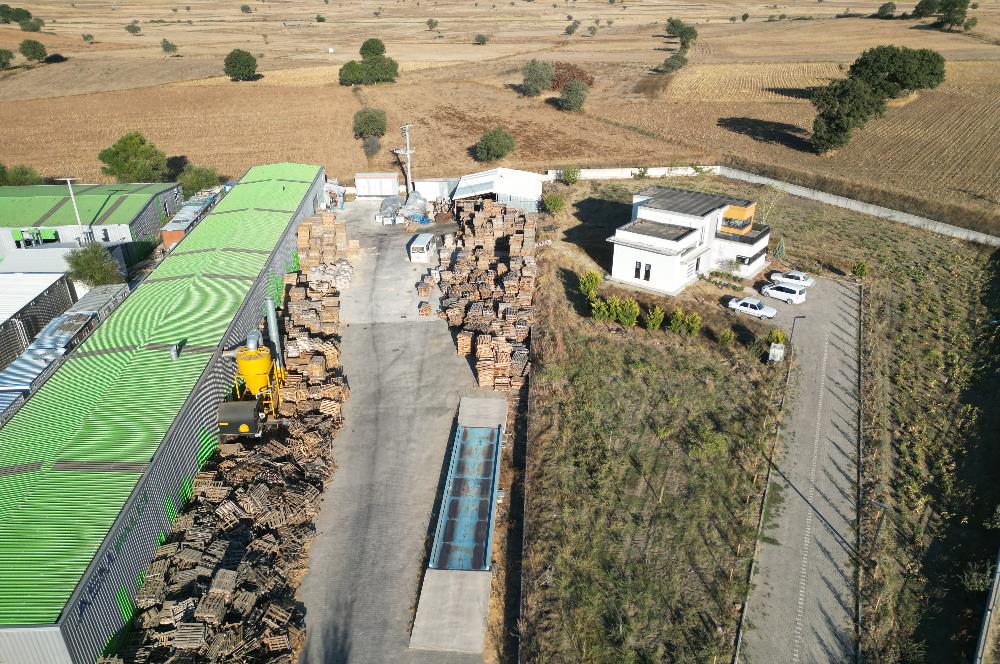 C21 BAL'DAN 21.734 M2 ARSA// 4025 m2 KAPALI ALANI OLAN SATILIK FABRİKA