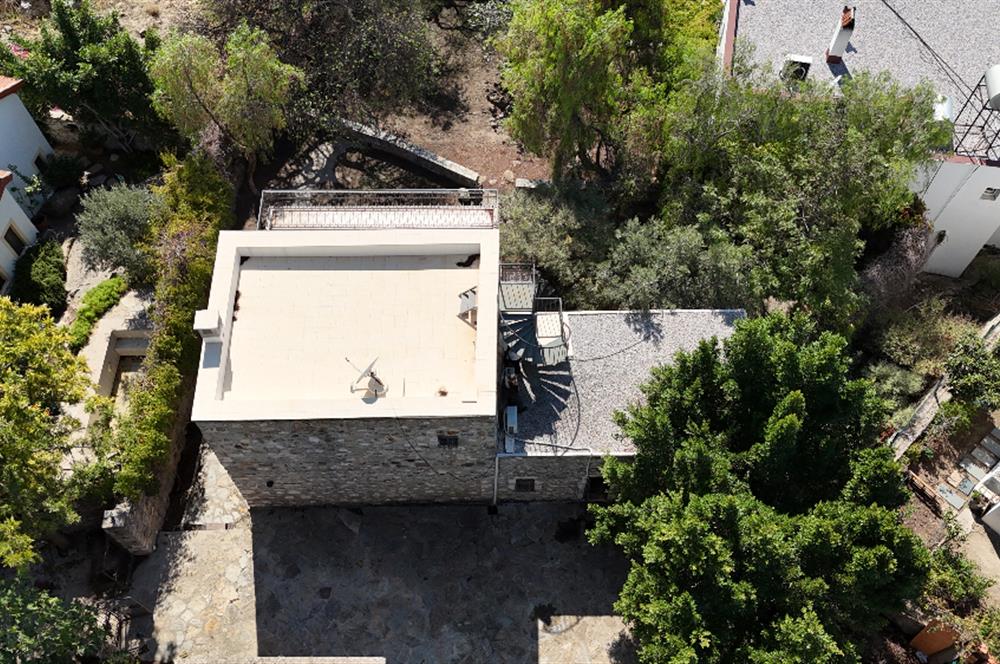 Yalıkavak Gökçebel’de 19. Yüzyıl Orjinal Taş Mimarisine Sahip Müstakil Taş Villa ve Arsası