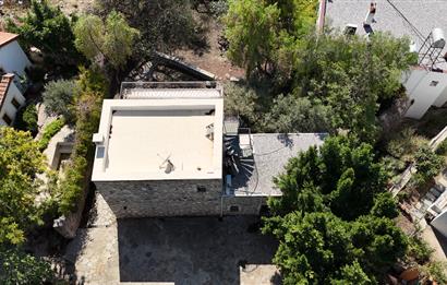 Yalıkavak Gökçebel’de 19. Yüzyıl Orjinal Taş Mimarisine Sahip Müstakil Taş Villa ve Arsası