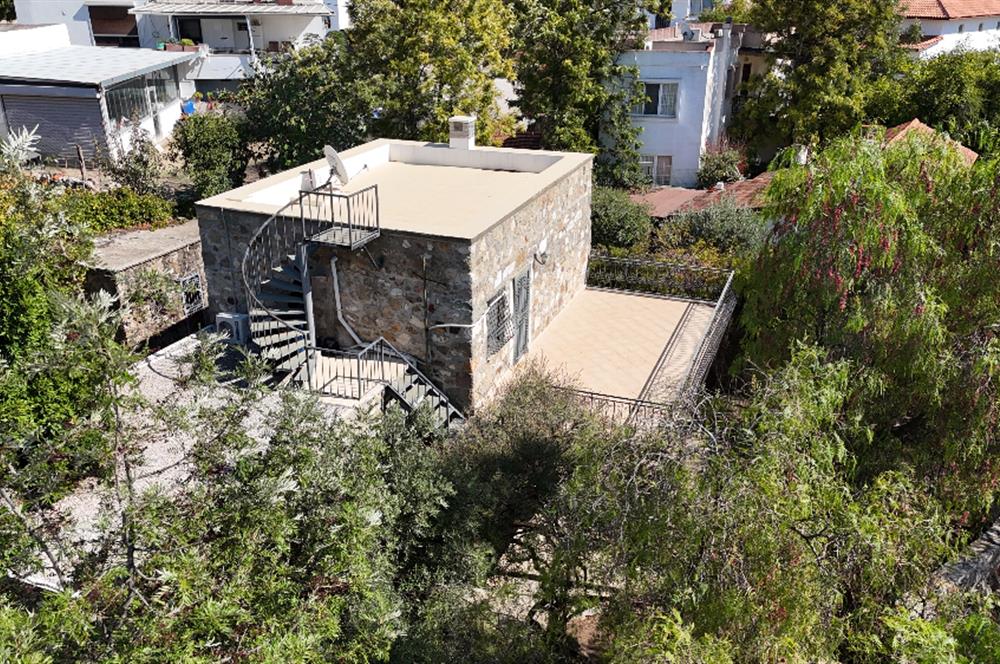 Yalıkavak Gökçebel’de 19. Yüzyıl Orjinal Taş Mimarisine Sahip Müstakil Taş Villa ve Arsası