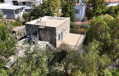 Yalıkavak Gökçebel’de 19. Yüzyıl Orjinal Taş Mimarisine Sahip Müstakil Taş Villa ve Arsası