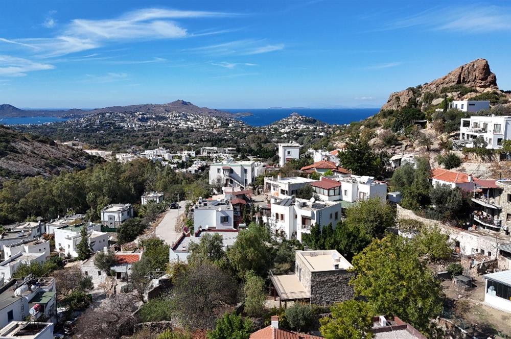 Yalıkavak Gökçebel’de 19. Yüzyıl Orjinal Taş Mimarisine Sahip Müstakil Taş Villa ve Arsası
